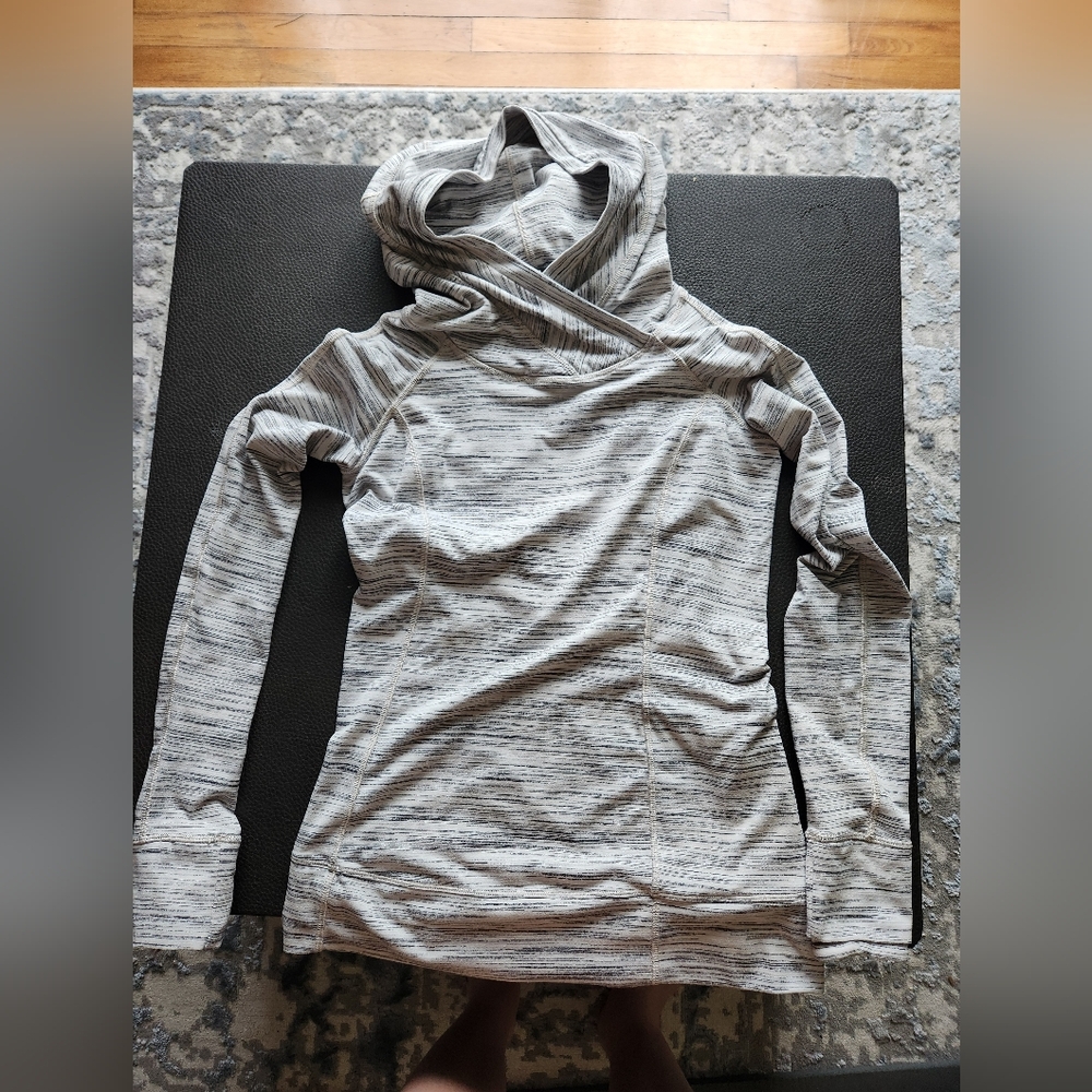 Hoodie Luulemon